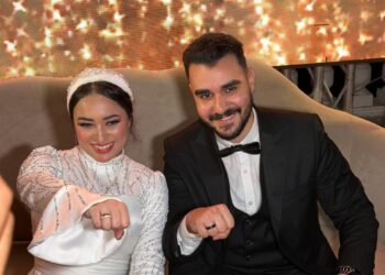 الكاتب الصحفي ياسر سليم يحتفل بخطوبة ابنته ياسمين