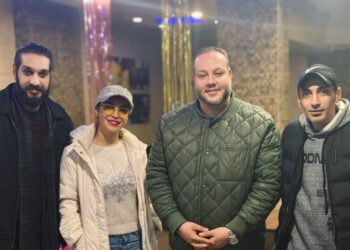 دوللي شاهين تطلق كتابها الاول في مصر