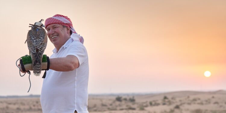 فيلم “هانز زيمر والأصدقاء جوهرة الصحراء” يعرض  في السينما العالمية 19 مارس