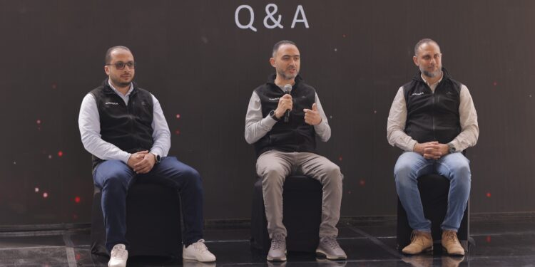 نيسان تنظم تجربة قيادة للسيارة نيسان Navara الجديدة في السوق المصرية