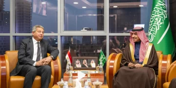 وزير الإعلام السعودي يبحث تعزيز التعاون مع رئيس الأعلى لتنظيم الإعلام المصري