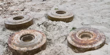 مركز الملك سلمان للإغاثة ينتزع 732 لغمًا عبر مشروع “مسام” في اليمن