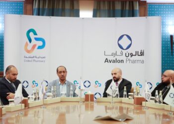 صيدليات المتحدة توقع اتفاقية مع أفالون فارما لتصنيع منتجات دوائية خاصة