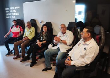 مؤتمر صحفى لنادى السيارات والرحلات المصرى على هامش بطولة كأس إيزى كارت