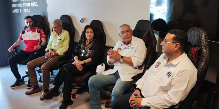 مؤتمر صحفى لنادى السيارات والرحلات المصرى على هامش بطولة كأس إيزى كارت