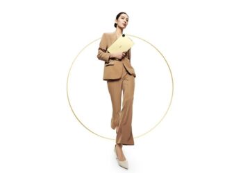 جهاز HUAWEI MatePad Pro 13.2” يُعيد تعريف تجربة العمل المكتبي أثناء التنقل