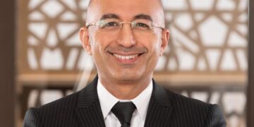 أورنچ تعلن تعيين ياسر شاكر رئيسًا تنفيذيًا لإفريقيا والشرق الأوسط