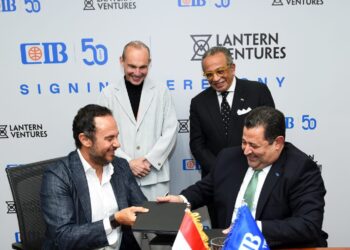 “التجاري الدولي”يتعاون مع ” Lantern Ventures ” لدعم الشركات الصغيرة والمتوسطة