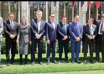 تكريم ولي عهد الفجيرة والكرداوي تطلق مبادرة صك التعليم