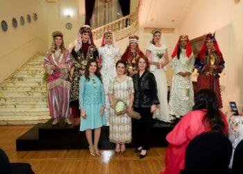 عرض أزياء تقاليد الزفاف في الأناضول بالسفارة التركية بالقاهرة