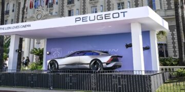 بيجو والسينما الفرنسية.. التزام استراتيجي