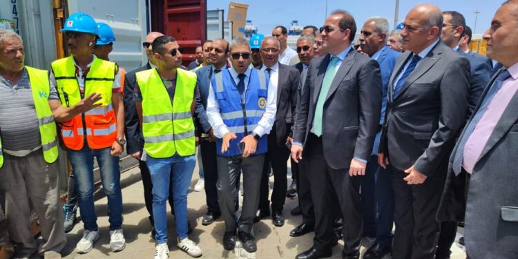 كجوك : معالجات عملية للتحديات الجمركية لدفع حركة التجارة الخارجية