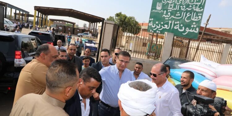 “الفلاحين” تكشف كواليس زيارة وزير الزراعة للشرقية