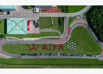 ألفا روميو تدعو عشّاقها إلى أريزي للاحتفال بمرور 115 عامًا على تأسيس العلامة الأسطورية