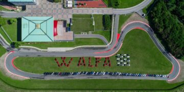 ألفا روميو تدعو عشّاقها إلى أريزي للاحتفال بمرور 115 عامًا على تأسيس العلامة الأسطورية