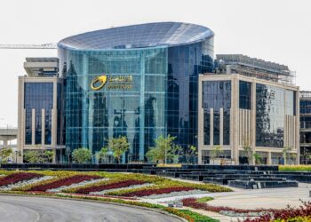 تعرف على حقيقة فتح باب التقديم لمدارس البريد