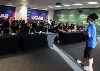 دورة تدريبية لمدربات كرة القدم العلم في مصر