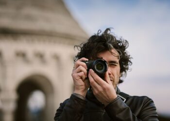 سوني تطلق الجيل الثالث من كاميرا آر إكس 1 آر خفيفة الوزن بمستشعر صور بالإطار الكامل