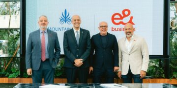 إي آند بيزنس وماونتن ڤيو يوقعان شراكة لتقديم حلول المدن الذكية في مشروعاتها المستقبلية