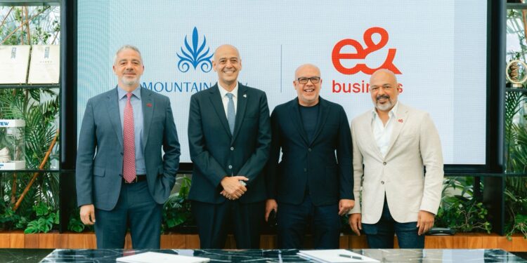 إي آند بيزنس وماونتن ڤيو يوقعان شراكة لتقديم حلول المدن الذكية في مشروعاتها المستقبلية