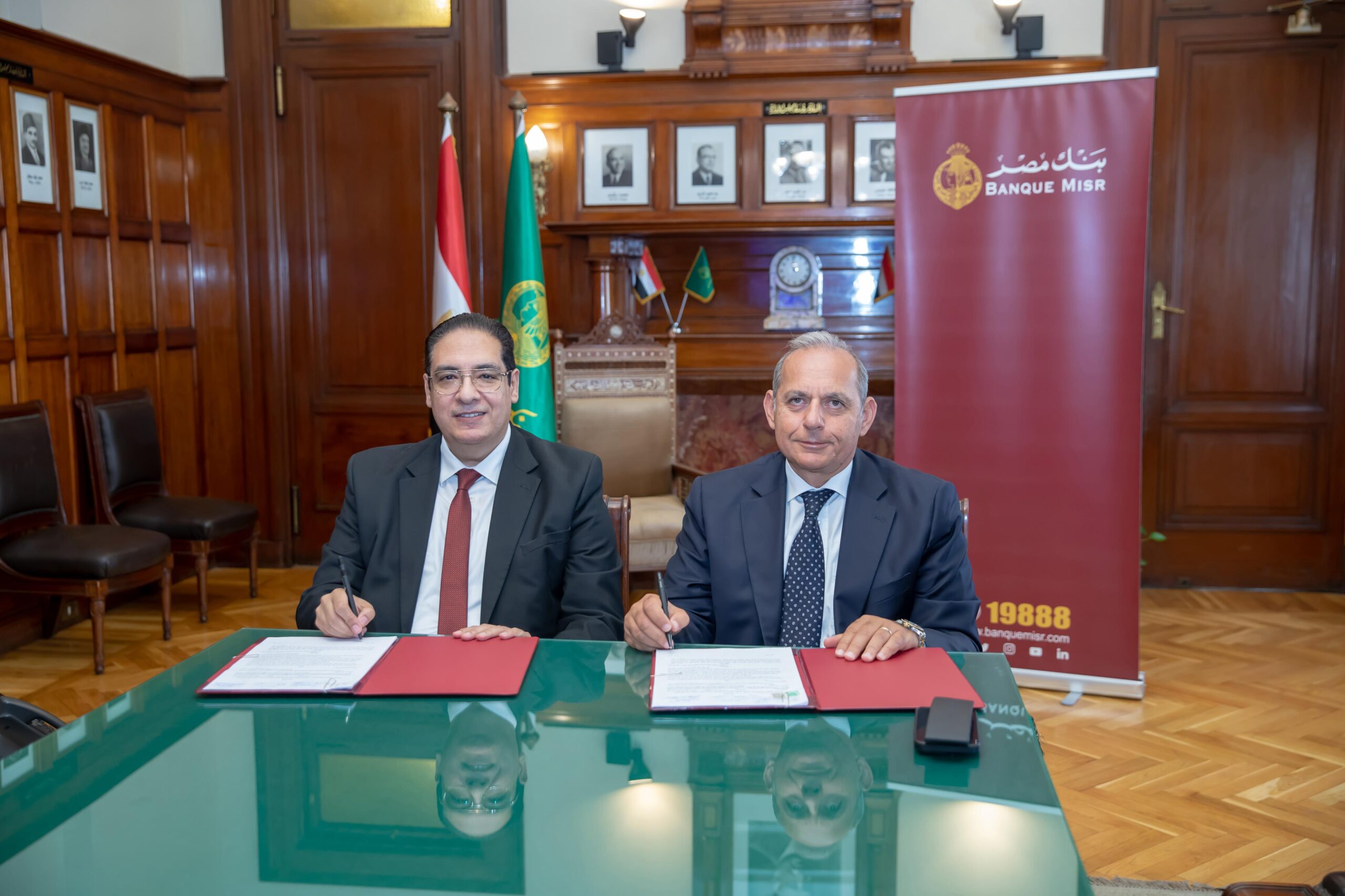 بنك مصر يدعم مستشفى القصر العيني الجامعي بمبلغ 124 مليون جنيه