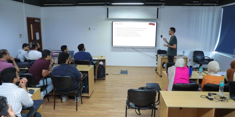 طلبات تختتم برنامج تدريبي لتأهيل الشباب لسوق العمل التقني