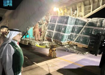 مطار العريش يستقبل الطائرة السعودية رقم 60 لإغاثة الشعب الفلسطيني