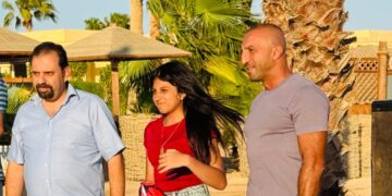 إي آند مصر بالتعاون مع شعبة صحفي الاتصالات تُكرّم أوائل الإعدادية من أبناء الصحفيين