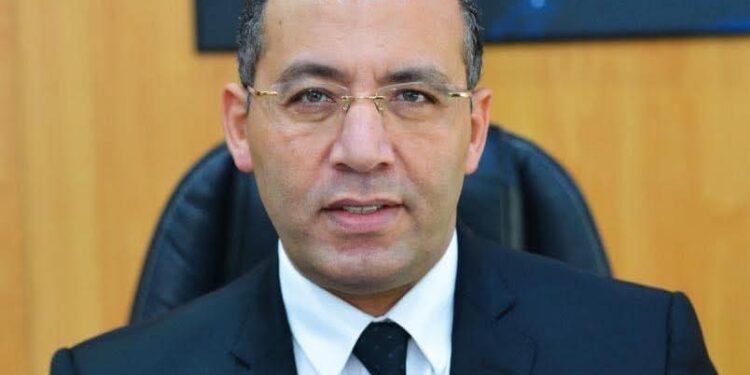 ماذا ينتظر وزير الإسكان لكي يرد علي تساؤلات الكاتب الصحفي خالد صلاح..؟