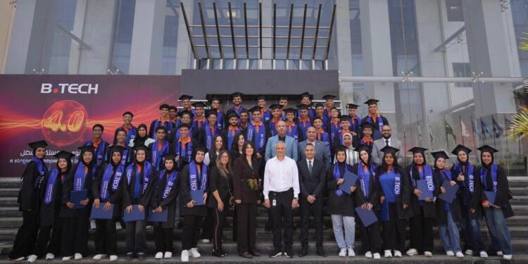الاحتفال بتخرج الدفعة الثالثة من طلاب مدرسة بى تك للتكنولوجيا التطبيقية 2025