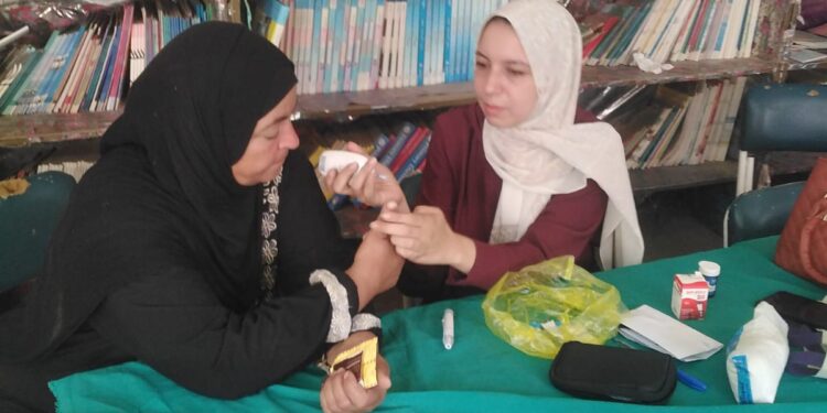 جامعة مدينة السادات تنظم قافلة طبيه بزاويه البقلي مركز الشهداء منوفية