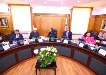 “مرسي” تترأس اجتماع مجلس إدارة “ناصر الاجتماعي” بعد إعادة تشكيله