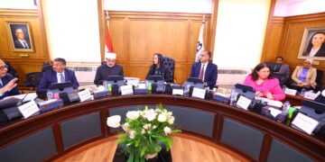 “مرسي” تترأس اجتماع مجلس إدارة “ناصر الاجتماعي” بعد إعادة تشكيله