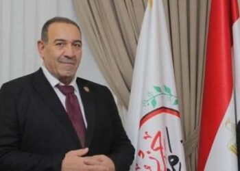 القبض على رئيس حزب شعب مصر ونجله و11 آخرين