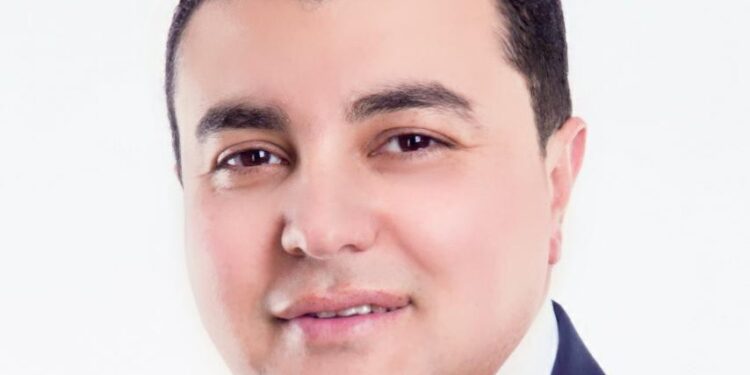 الكومي يخوض انتخابات النواب عن حزب مستقبل وطن ويحصل على رمز القلم