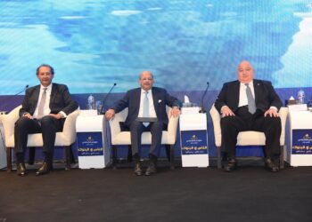 بنك التنمية الصناعية يستعرض تجربته في مواجهة التغير المناخي وتعزيز التمويل المستدام