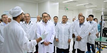 افتتاح مصنع “أوبو” العالمية فى مصر لتصنيع الهواتف المحمولة بالعاشر من رمضان