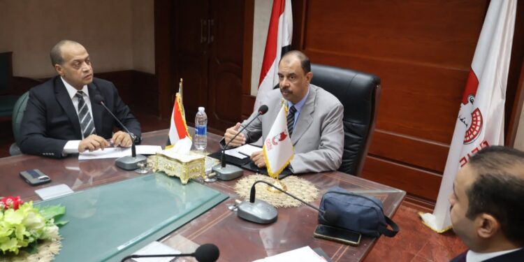 أبو الوفا: مبادرتين لتوفير السلع واللحوم في سوهاج بأسعار مخفضة .. الثلاثاء