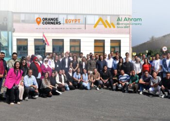 الأهرام للمشروبات تستضيف رواد أعمال “أورنج كورنرز مصر” في مصنعها بالشرقية