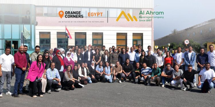 الأهرام للمشروبات تستضيف رواد أعمال “أورنج كورنرز مصر” في مصنعها بالشرقية