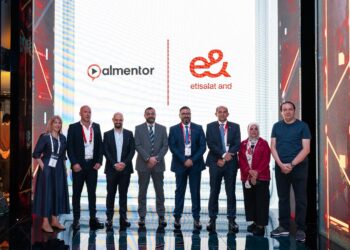 إي آند مصر توقع شراكة مع منصة المنتور لتقديم تجربة تعليمية رقمية غير مسبوقة