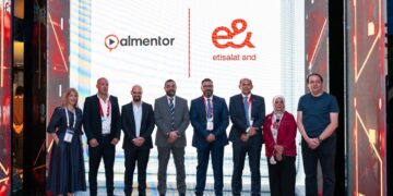 إي آند مصر توقع شراكة مع منصة المنتور لتقديم تجربة تعليمية رقمية غير مسبوقة