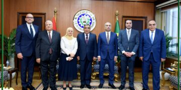 رئيس الزراعي المصري يلتقي محافظ الدقهلية لتعزيز أوجه التعاون