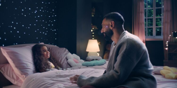 صلاح وابنته كيان في إعلان برنامج “بيبسي ستارز” الجديد