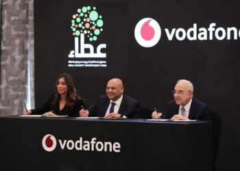توقيع بروتوكول بين صندوق عطاء وفودافون مصر وceoss