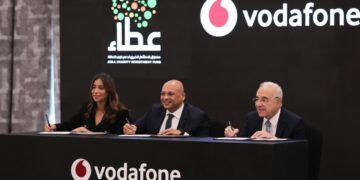 توقيع بروتوكول بين صندوق عطاء وفودافون مصر وceoss