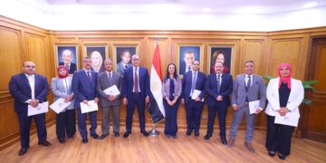تكريم قطاعي التركات الشاغرة والعقارات والشؤون القانونية ببنك ناصر