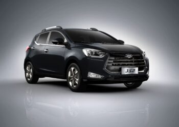 50 ألف جنيه كاش باك على JAC JS2 من قصراوي جروب