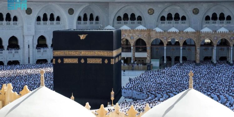 فوز دكتور سعودي بجائزة “الطبيب العربي” لعام 2025