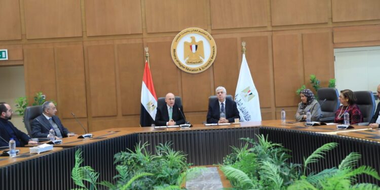 بنك المعرفة المصري يتيح منصاته العالمية لمتدربي “البورد العربي”